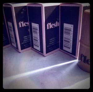 Flesh Thickstick foundation